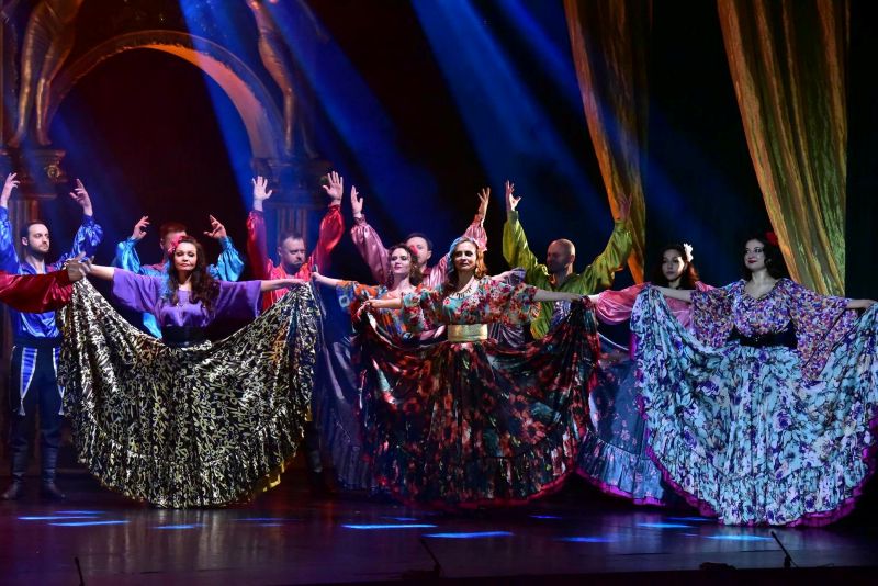 «Перлини оперети»