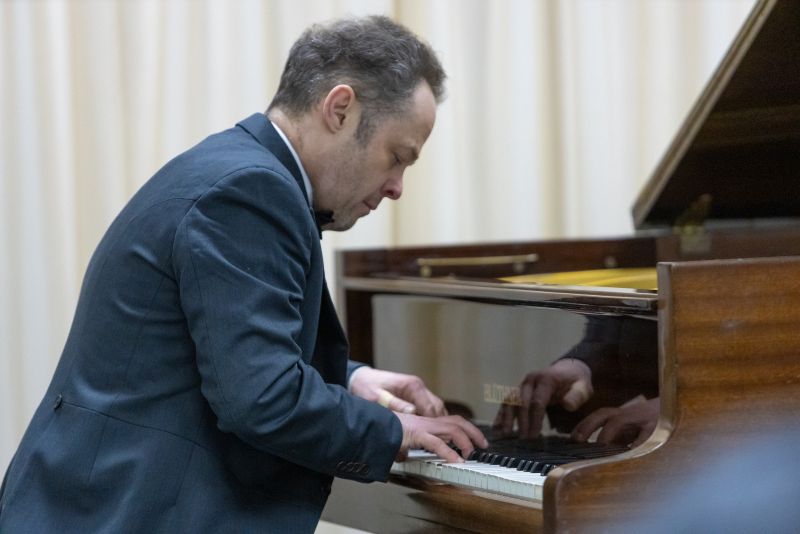 Фортепіанна подорож з Анатолієм Тарабановим