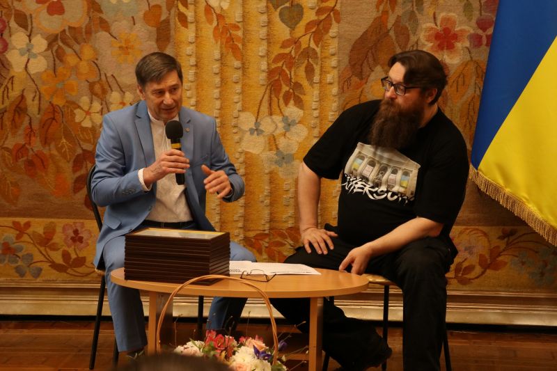 Ранкова кава з театром: у Миколаєві відбулася презентація Херсонського театру Куліша